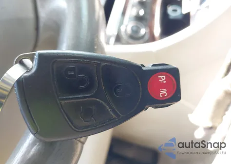 2005 Mercedes-Benz C 240 Luxury z USA, uszkodzony, nr VIN WDBRF61J55A694295